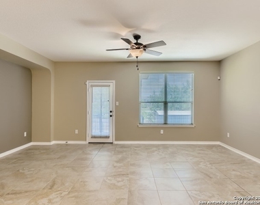 15163 Sirius Cir - Photo Thumbnail 6