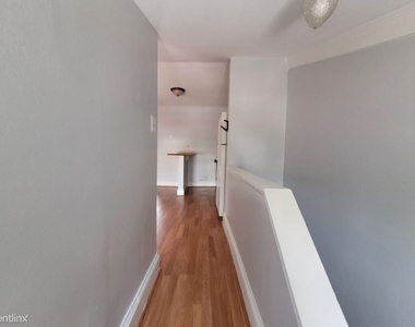 820 W Lombard St Apt 400 - Photo Thumbnail 11