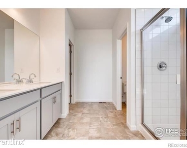 2427r White Pelican Avenue - Photo Thumbnail 17