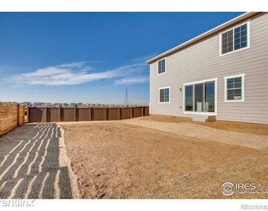 2427r White Pelican Avenue - Photo Thumbnail 28