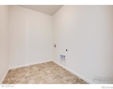 2427r White Pelican Avenue - Photo Thumbnail 25