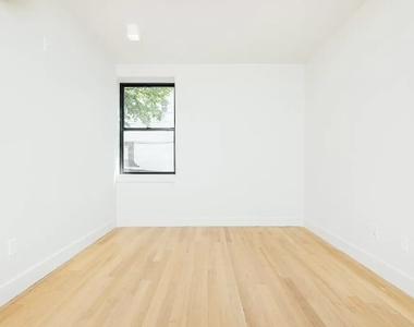 283 Powers Street - Photo Thumbnail 5