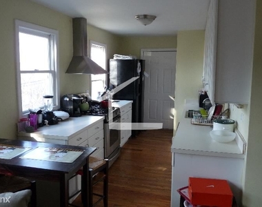 12 Bucknam St Apt 3 - Photo Thumbnail 5