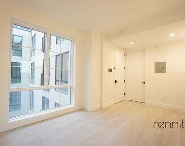 937 Rogers Avenue - Photo Thumbnail 7