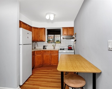 61-21 169th Street - Photo Thumbnail 4