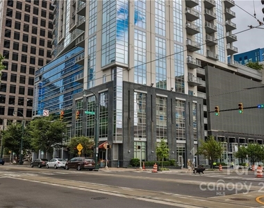 333 W Trade Street #2603 - Photo Thumbnail 1