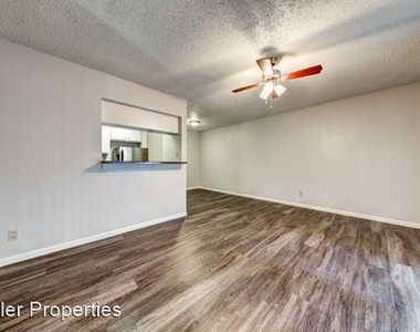 2406 Bluebonnet Ln #304 - Photo Thumbnail 4