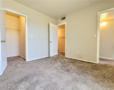 7255 West Sunset Road - Photo Thumbnail 14