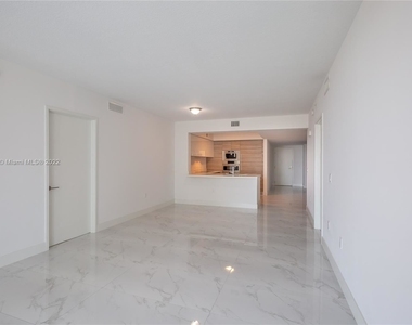 300 Sunny Isles Blvd # 4-1606 - Photo Thumbnail 6