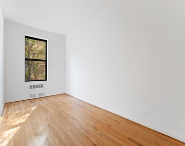 414 East 84th Street - Photo Thumbnail 4