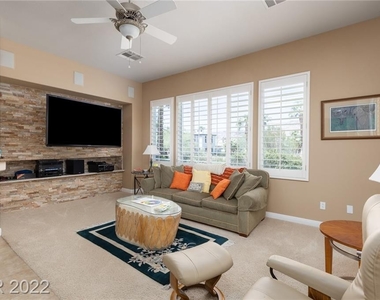 2627 Red Springs Drive - Photo Thumbnail 16