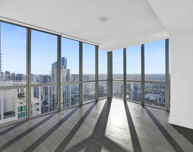 1100 Biscayne Blvd - Photo Thumbnail 10