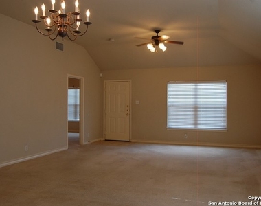 639 Meadow Arbor Ln - Photo Thumbnail 14