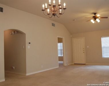 639 Meadow Arbor Ln - Photo Thumbnail 15