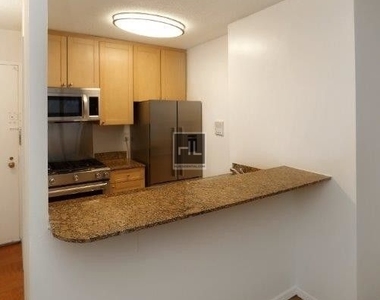 115 East 34 Street - Photo Thumbnail 7