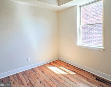 1242 Point Breeze Avenue - Photo Thumbnail 5