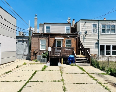 6337 W Cermak Road - Photo Thumbnail 13