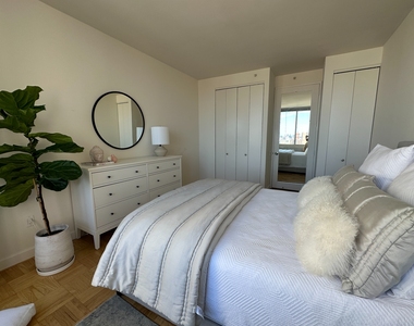 10 Barclay Street - Photo Thumbnail 6