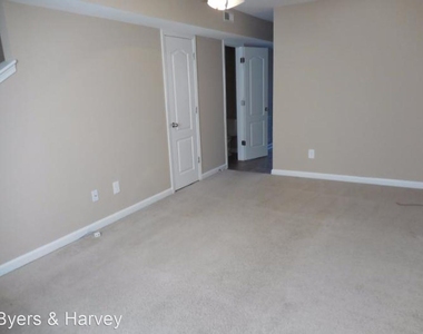 1210 Ashridge Drive - Photo Thumbnail 5