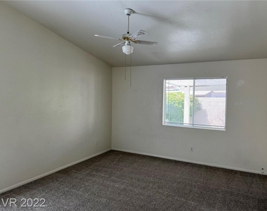 1729 Green Apple Way - Photo Thumbnail 10