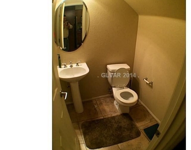 1525 Spiced Wine Avenue - Photo Thumbnail 6