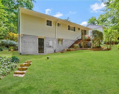 3777 Montford Drive - Photo Thumbnail 11