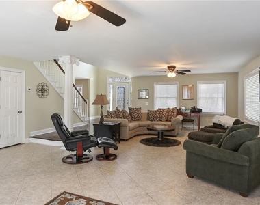 515 Spring Gate Lane - Photo Thumbnail 4