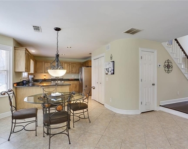 515 Spring Gate Lane - Photo Thumbnail 8