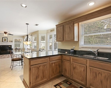 515 Spring Gate Lane - Photo Thumbnail 10