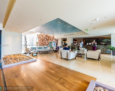 6801 Collins Ave - Photo Thumbnail 31