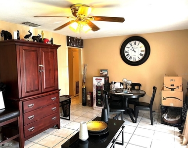 2234 R Village Ct - Photo Thumbnail 17