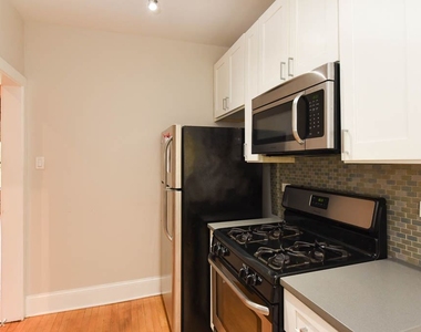 2317 N. Rockwell, Unit 2a - Photo Thumbnail 4