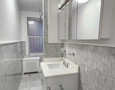 156 East 37th Street - Photo Thumbnail 7