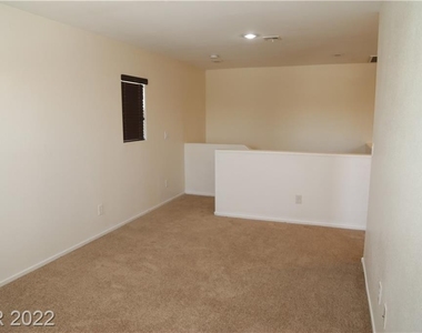 5308 Fireside Ranch Avenue - Photo Thumbnail 12