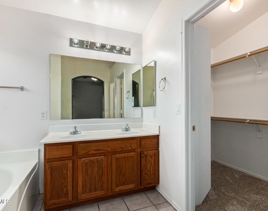 3276 E Sandy Way - Photo Thumbnail 22