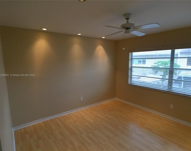 11341 Sw 70th Ter - Photo Thumbnail 22