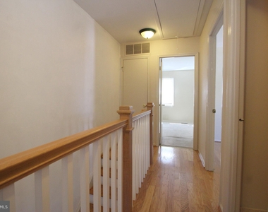 219 E Windsor Avenue - Photo Thumbnail 12