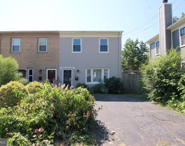 219 E Windsor Avenue - Photo Thumbnail 1