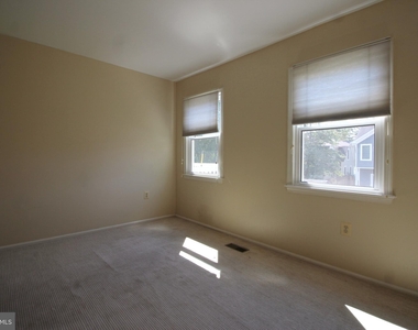 219 E Windsor Avenue - Photo Thumbnail 21