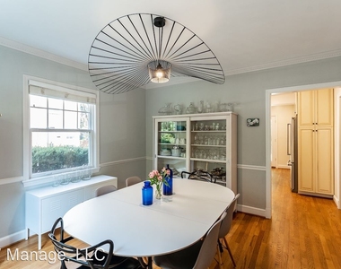 4427 45th St Nw - Photo Thumbnail 6