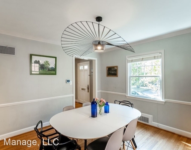 4427 45th St Nw - Photo Thumbnail 9