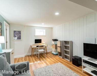 4427 45th St Nw - Photo Thumbnail 32