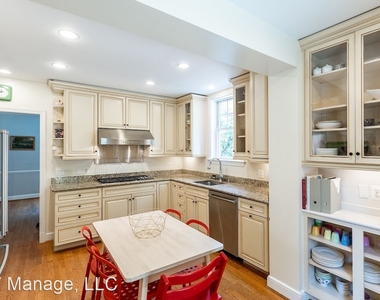 4427 45th St Nw - Photo Thumbnail 14