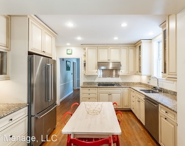 4427 45th St Nw - Photo Thumbnail 13