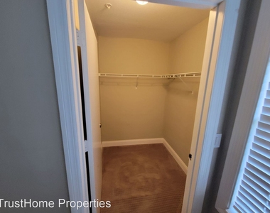 7310 Westpointe Blvd Unit 624 - Photo Thumbnail 5