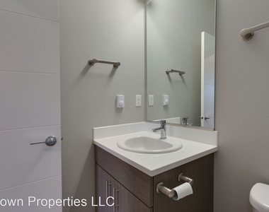 3563 N Gantenbein Avenue #302 - Photo Thumbnail 15