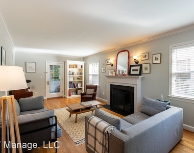 4427 45th St Nw - Photo Thumbnail 2