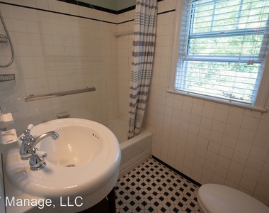 4427 45th St Nw - Photo Thumbnail 21