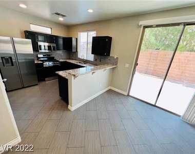 9672 Villa La Mora Avenue - Photo Thumbnail 4