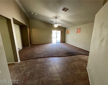 10354 Spider Rock Avenue - Photo Thumbnail 2